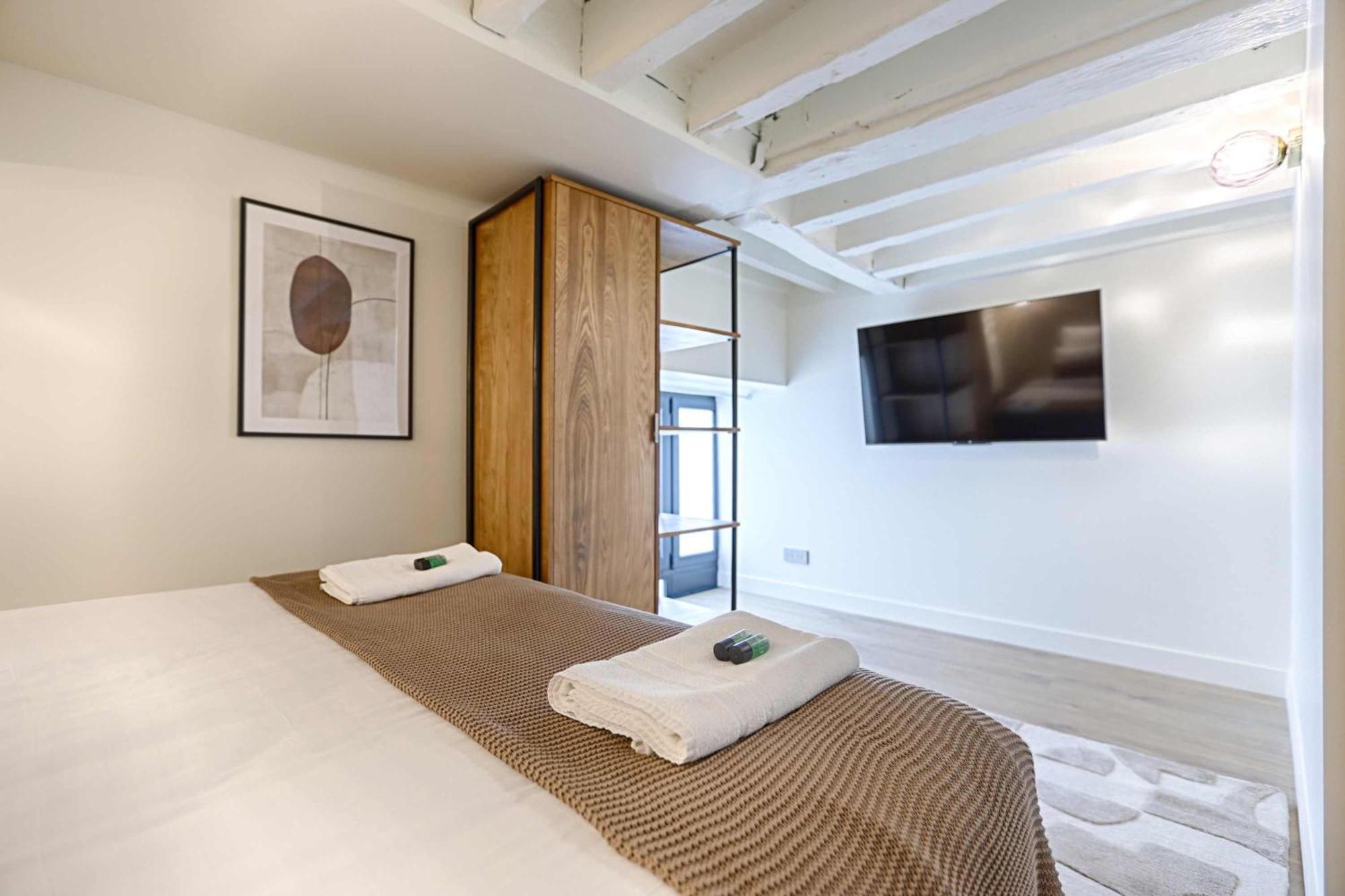 - Roquette - Marais Appartement