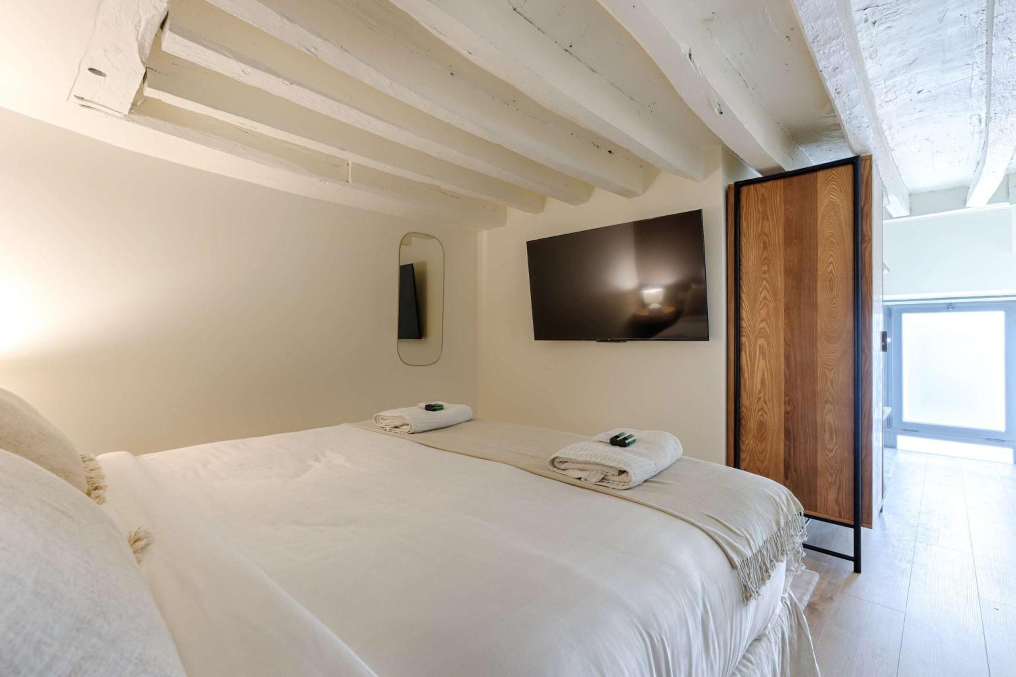 - Roquette - Marais Appartement *